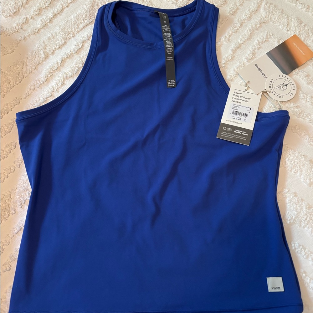 Vuori All The Feels Medium Crew Tank in Copenhagen